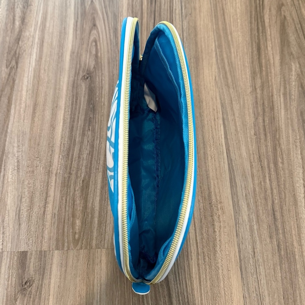 Amope Cosmetic Pouch - Picture 9 of 11